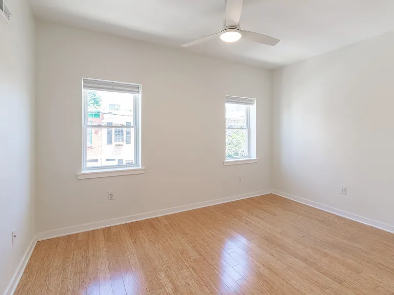 2208 Montrose St — Photo 21