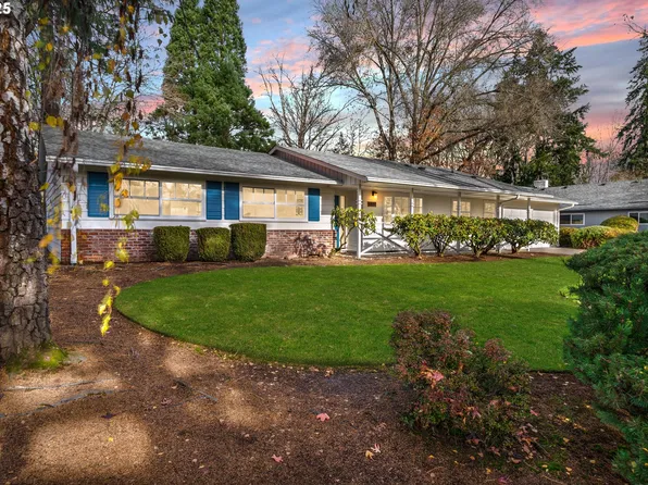 8889 SW Becker Dr, Portland, OR 97223