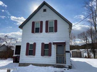 8 5th Ave, Whitehall, NY 12887