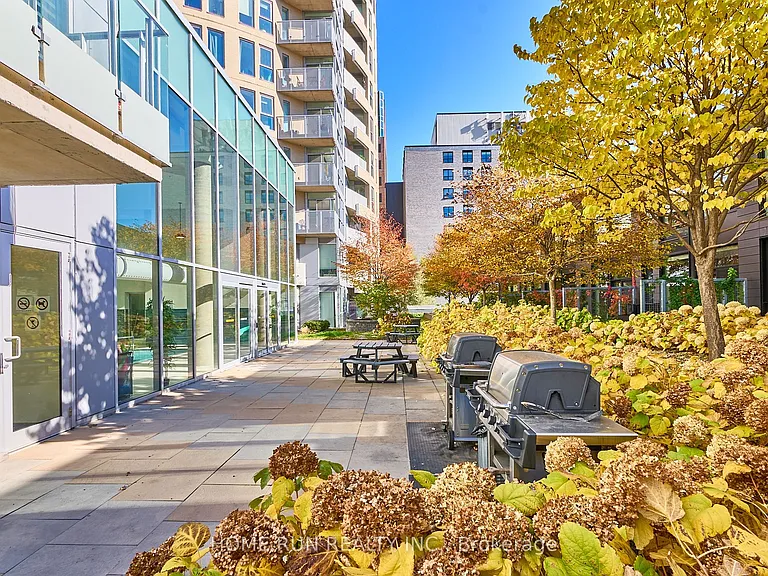 40 Nepean St #2703 — Photo 33