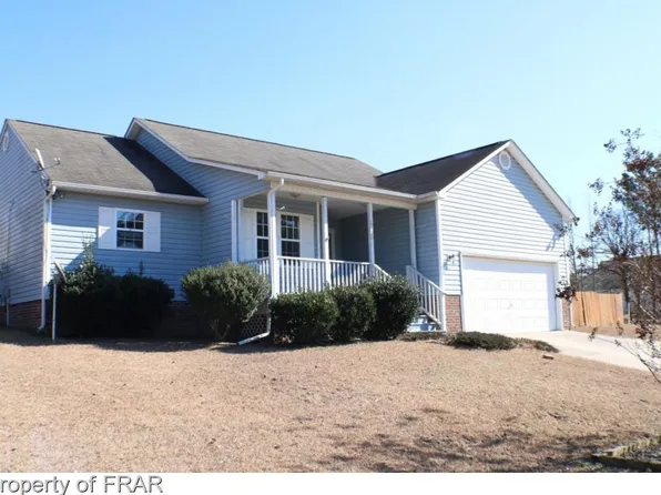805 Black Creek Ct, Fayetteville, NC 28311