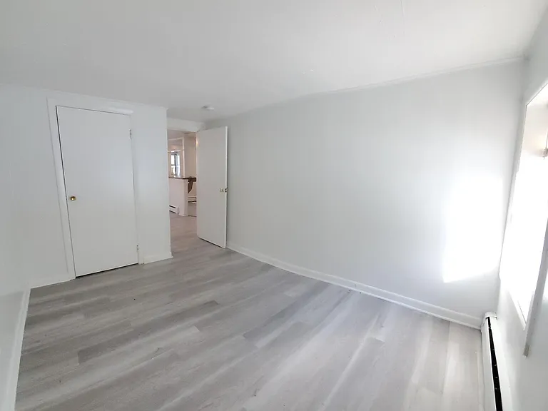 158 S Main St #5 — Photo 4