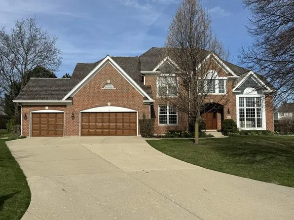 927 Lakewood Ct, Barrington, IL 60010