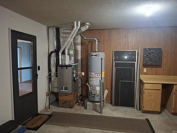 5th image of 1402 Misty River Dr