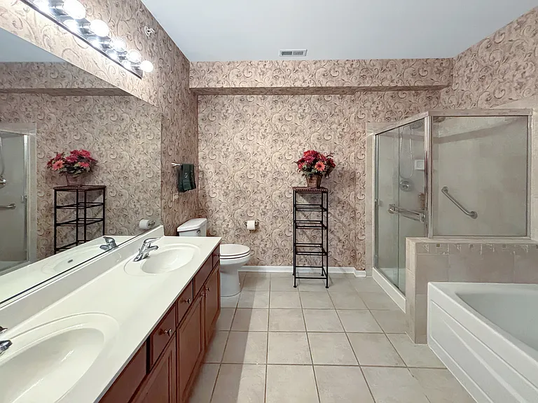2948 Concord Ln #1 — Photo 8