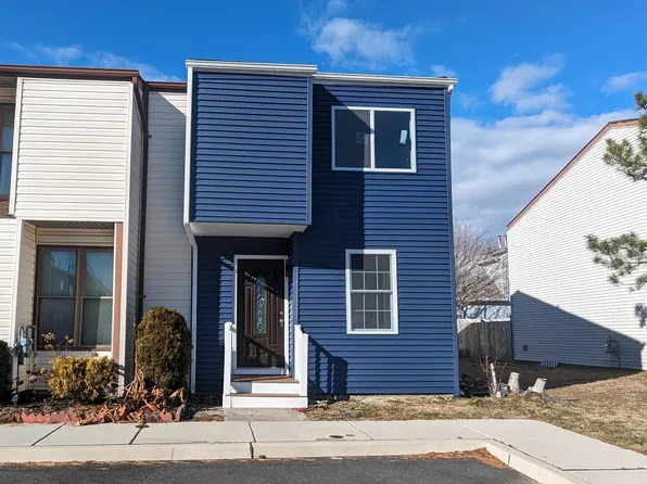326 Hampshire Dr, Ventnor City, NJ 08406