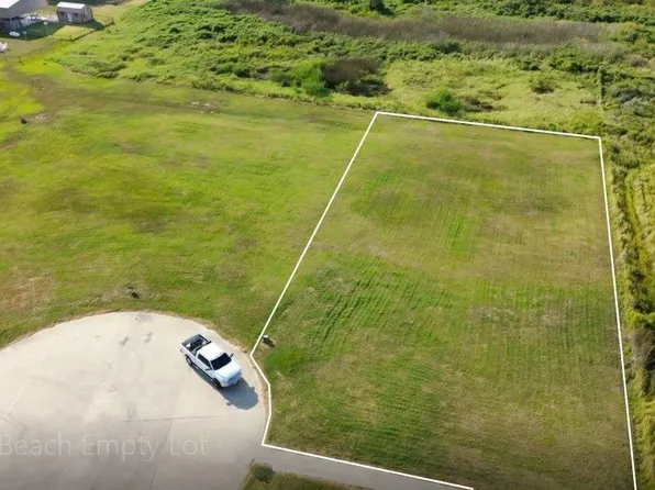 1217 Crystal Dunes Way, Crystal Beach, TX 77650