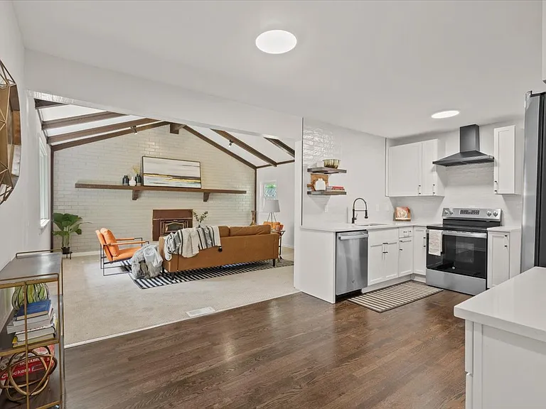 8004 Tennessee Ave — Photo 5