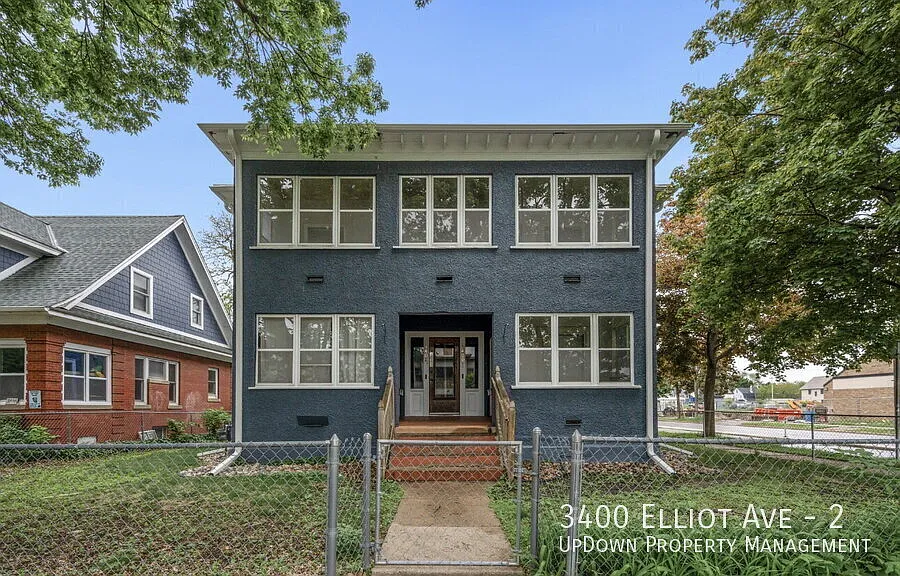 Charming 1-Bedroom Haven with Gleaming Hardwood Floors at 3400 Elliot Ave! — Photo 3