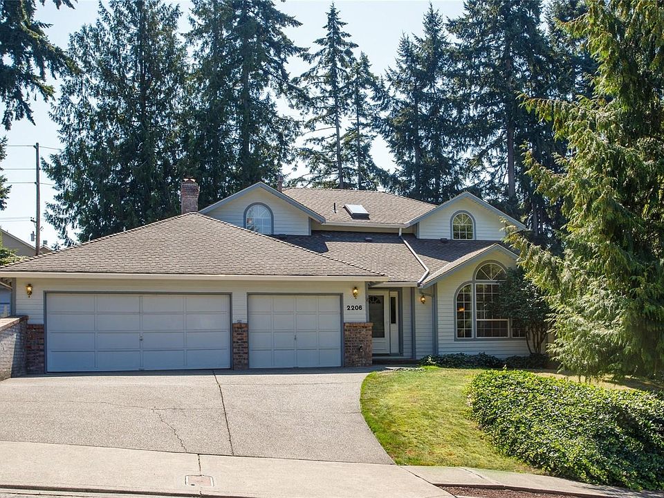 1st image of 2206 38th Ave SE