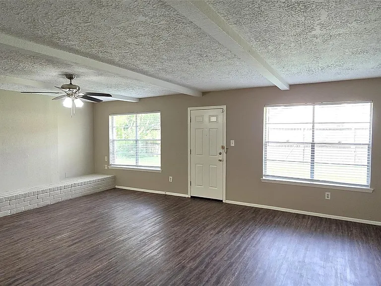 23019 Tree Bright Ln — Photo 6