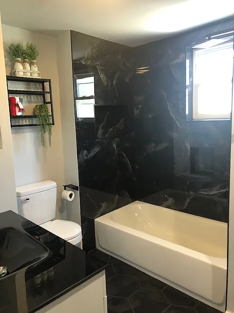 3450 N Hope St — Photo 2