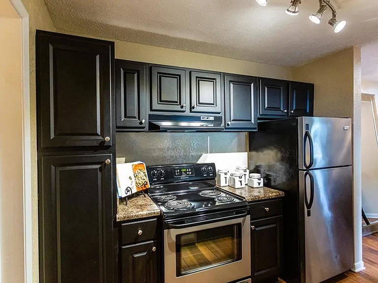 Classic Style Kitchen with Stainless Steel Appliances