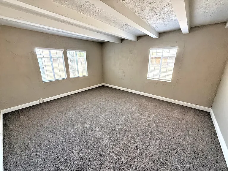 1232 W M St — Photo 9