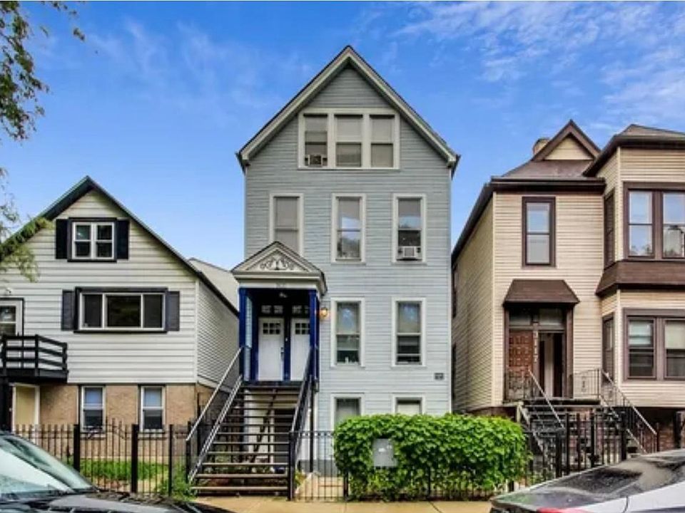 1st image of 3121 N Kenmore Ave APT 1