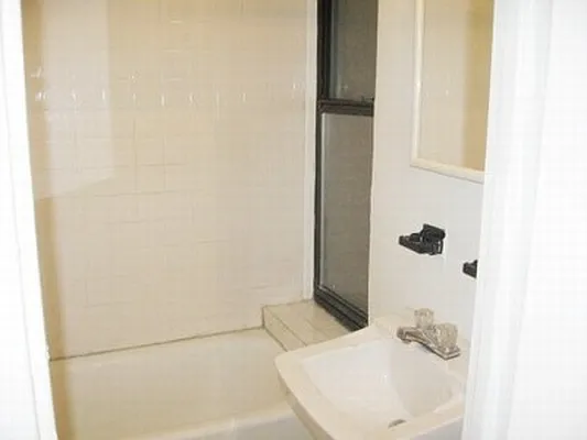 Rented by Mark David | media 20