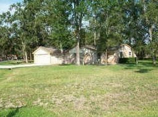 49 Lazy Oak Ct, Alvin, TX 77511