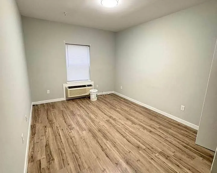 146 Hamilton Ave #103 — Photo 2