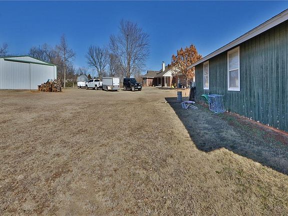 5th image of 10801 S Center Ln