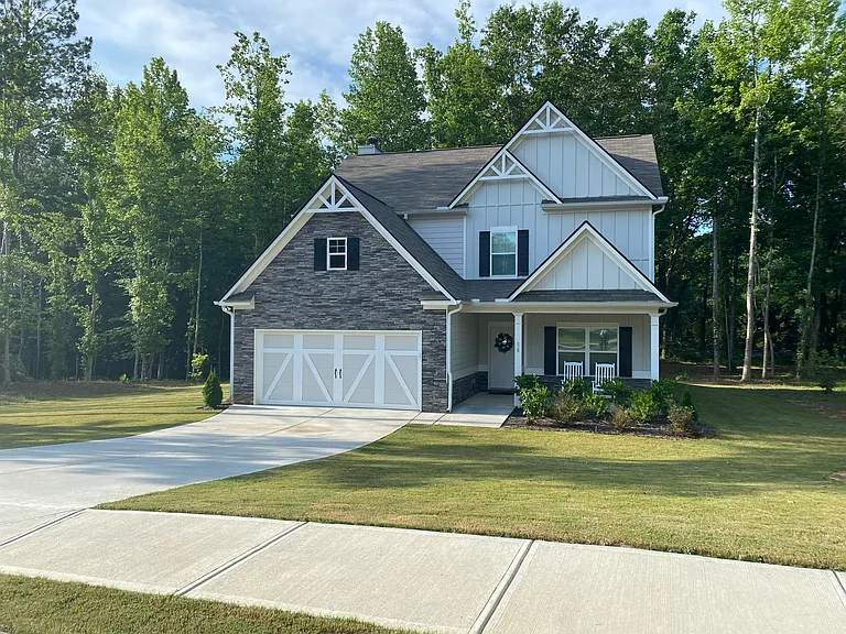 58 Laurel Cove Dr — Photo 1