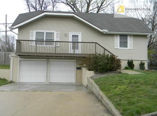 4701 Fontana St, Roeland Park, KS 66205