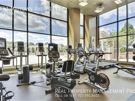 3rd image of 2451 Midtown Ave #1112