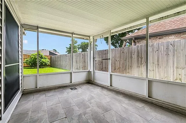 24 Myrtle Hill Dr — Photo 16