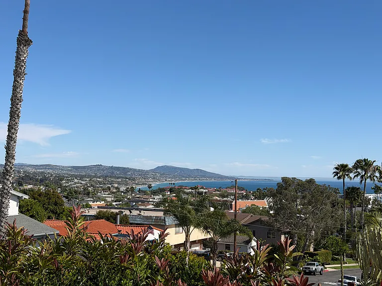 Views are south to San Clemente :)
