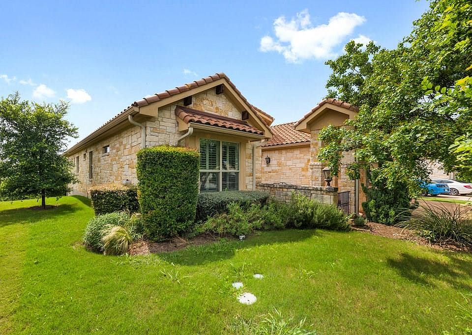 1st image of 317 Bonaire Ct