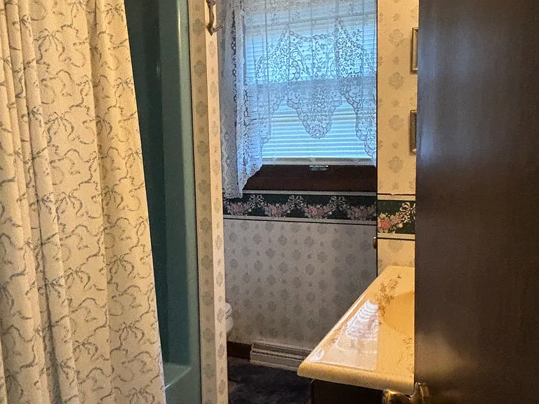 Main Bath