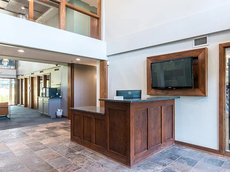 6565 W Foxridge Dr — Photo 38