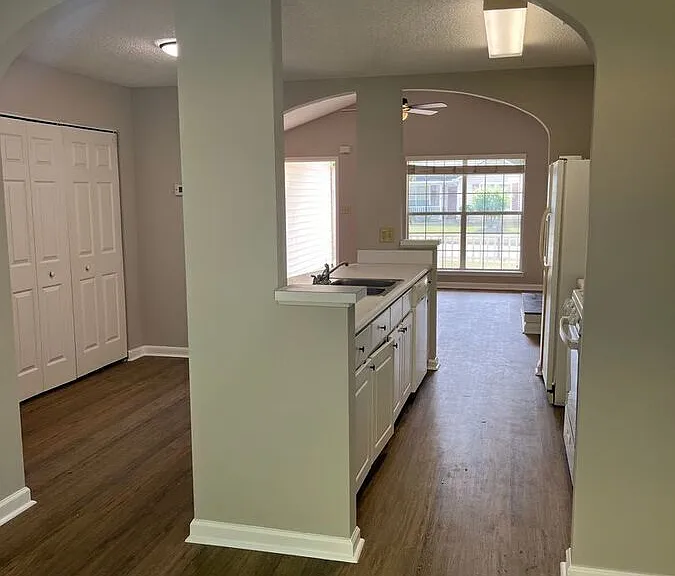 6670 Saganaw Dr — Photo 5