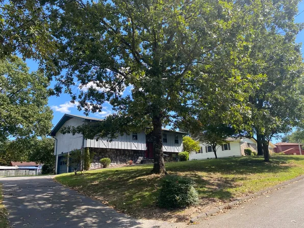 233 E Sharon Cir, Ringgold, GA 30736