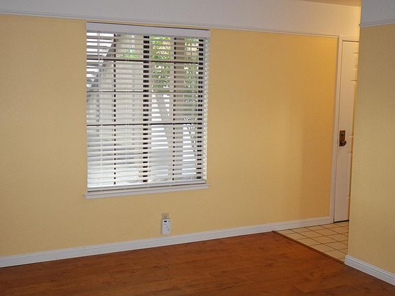 5th image of 680 Alberta Ave APT A