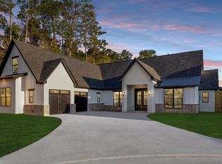 211 Tara Ln, Lumberton, TX 77657