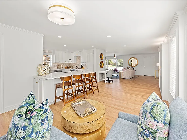 6521 Avondale Dr — Photo 20