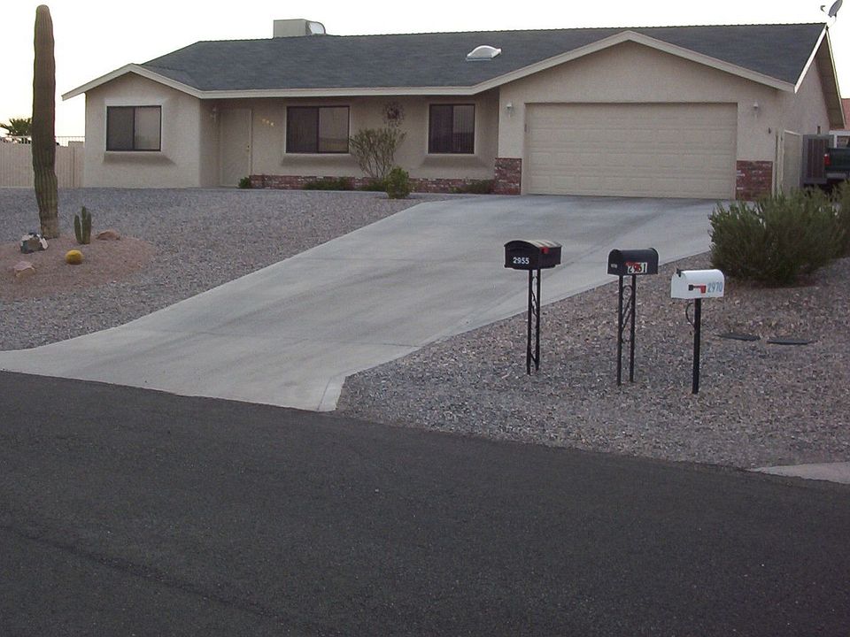 1st image of 2955 Yuma Dr