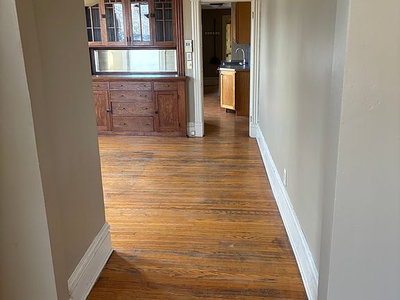 4th image of 164 Isabel St W #2