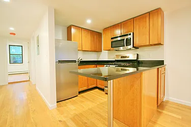 Rented by R New York