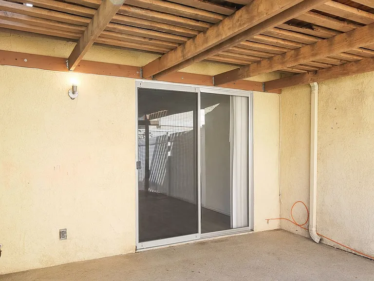 3565 W Savanna St #5 — Photo 23