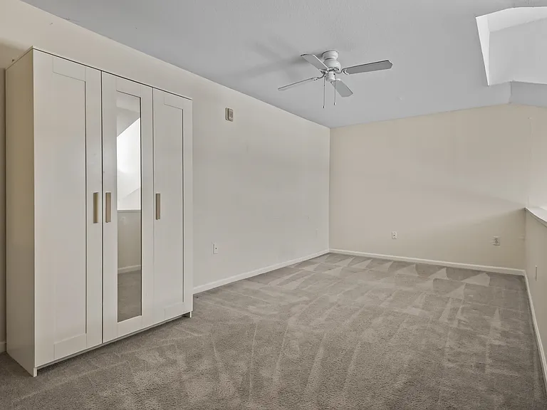 2801 Chancellorsville Dr #1333 — Photo 32