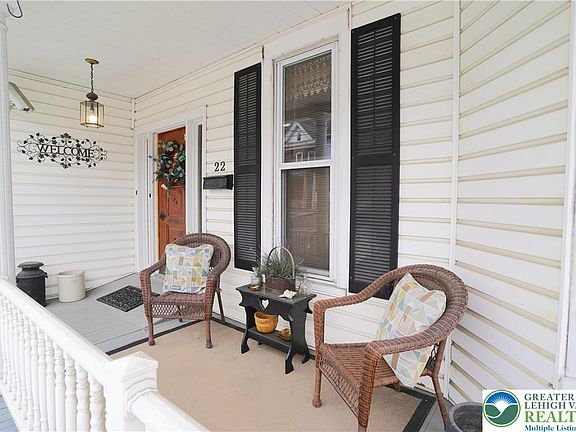 3rd image of 22 Dowell St