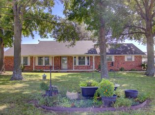 13105 E Yeagers Rd, Inola, OK 74036
