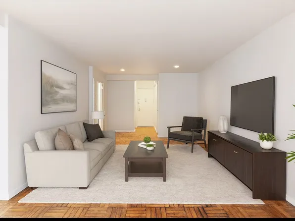 220 East 67th Street image 4 of 6