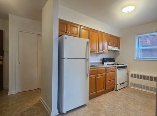 31-44 43rd St #1E, Astoria, NY 11103