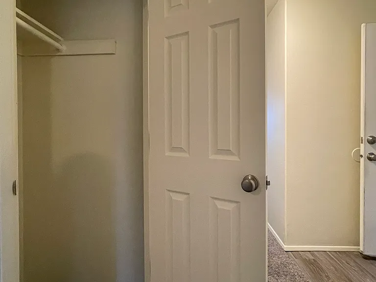 Wingsong Manor — Photo 23