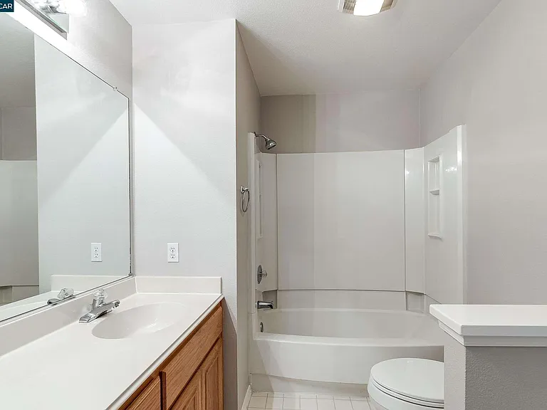 435 Regal Lily Ln — Photo 22