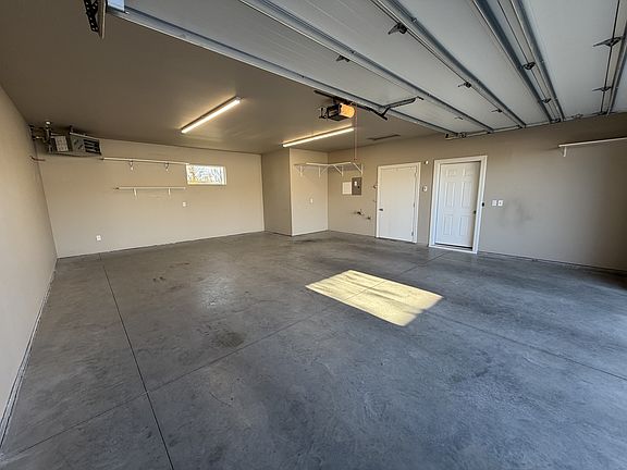 5th image of 1405 Harmony Ct