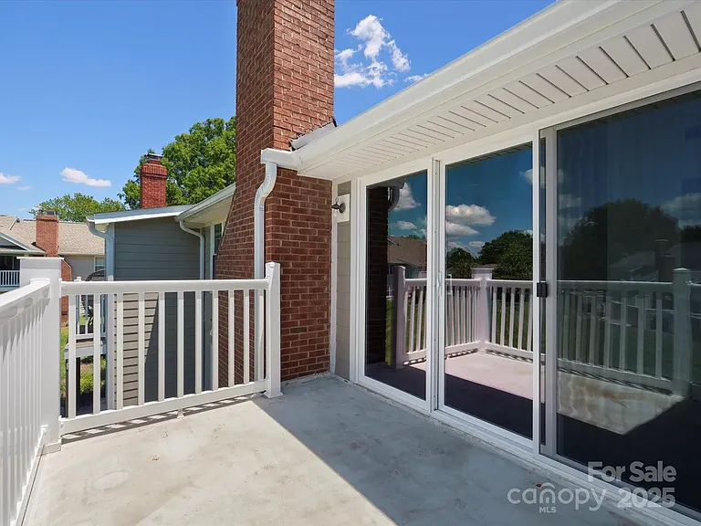 9404 S Vicksburg Park Ct — Photo 27