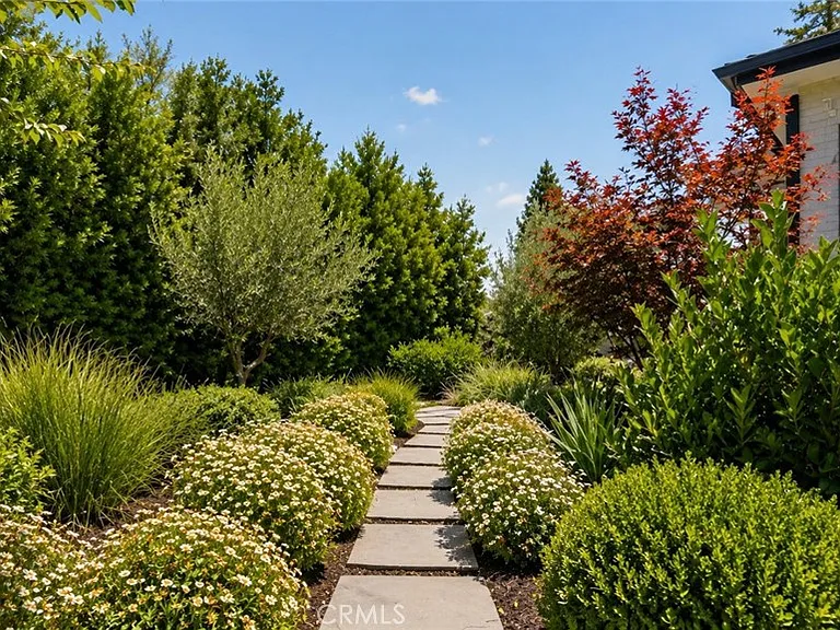 5050 Arundel Dr — Photo 45